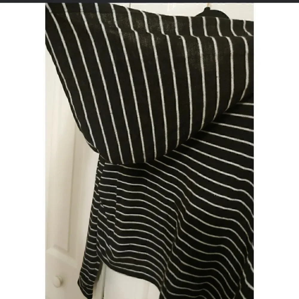Women's Pullover Hoodie with Stripes by Charlotte Russe GUC Size L Fits Like M